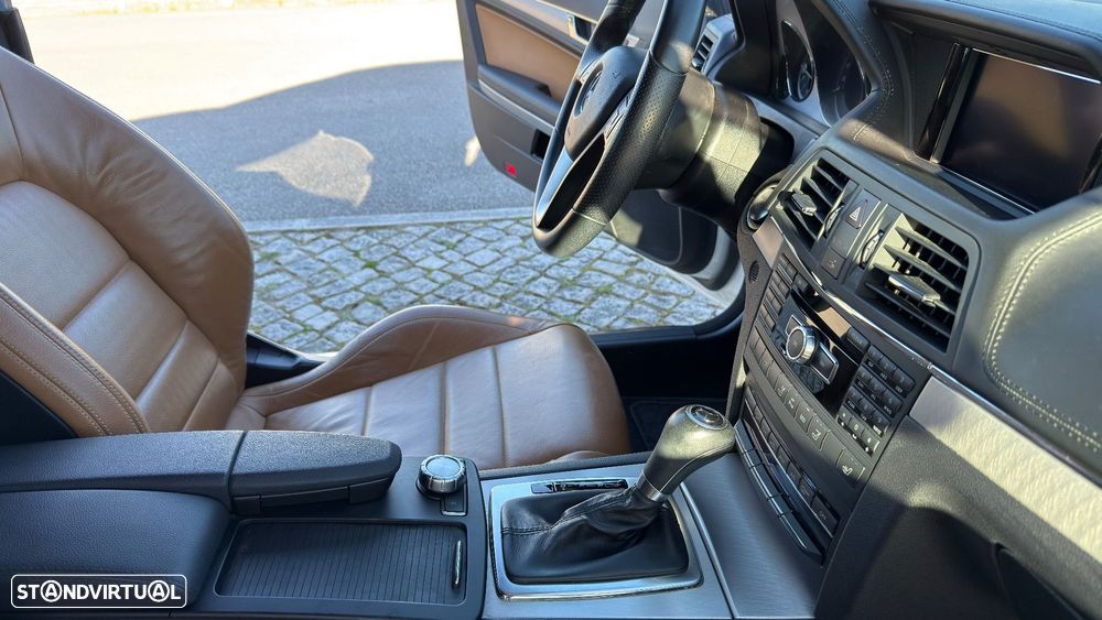 Mercedes-Benz E 350 BlueEFFICIENCY 7G-TRONIC Elegance - 14