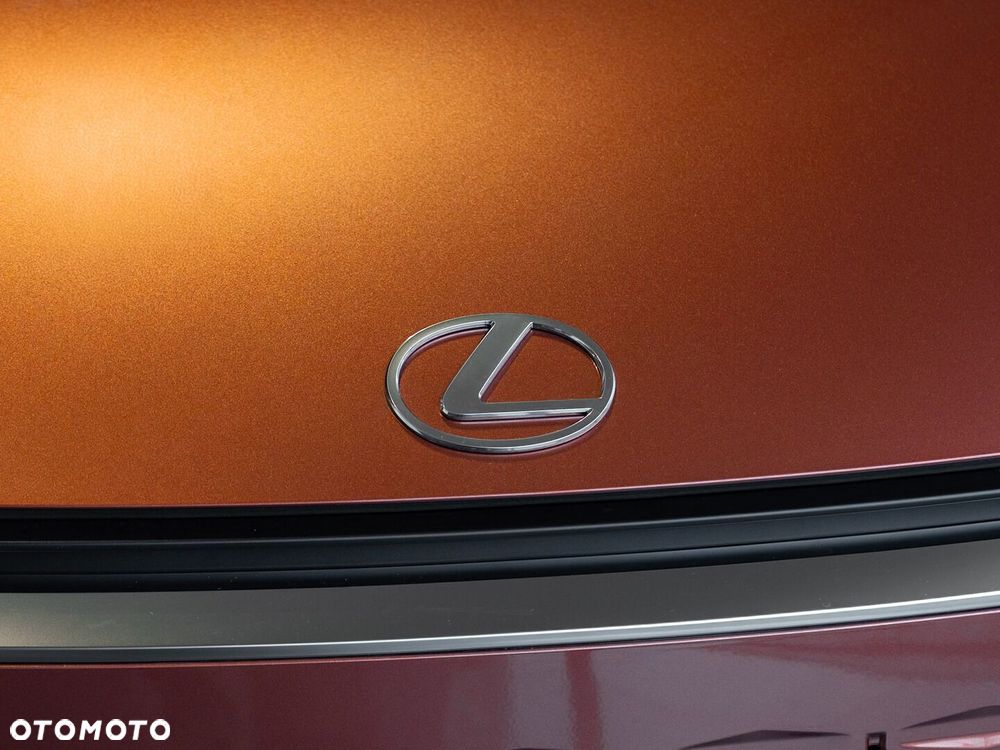 Lexus LBX 1.5 Hybrid - 8