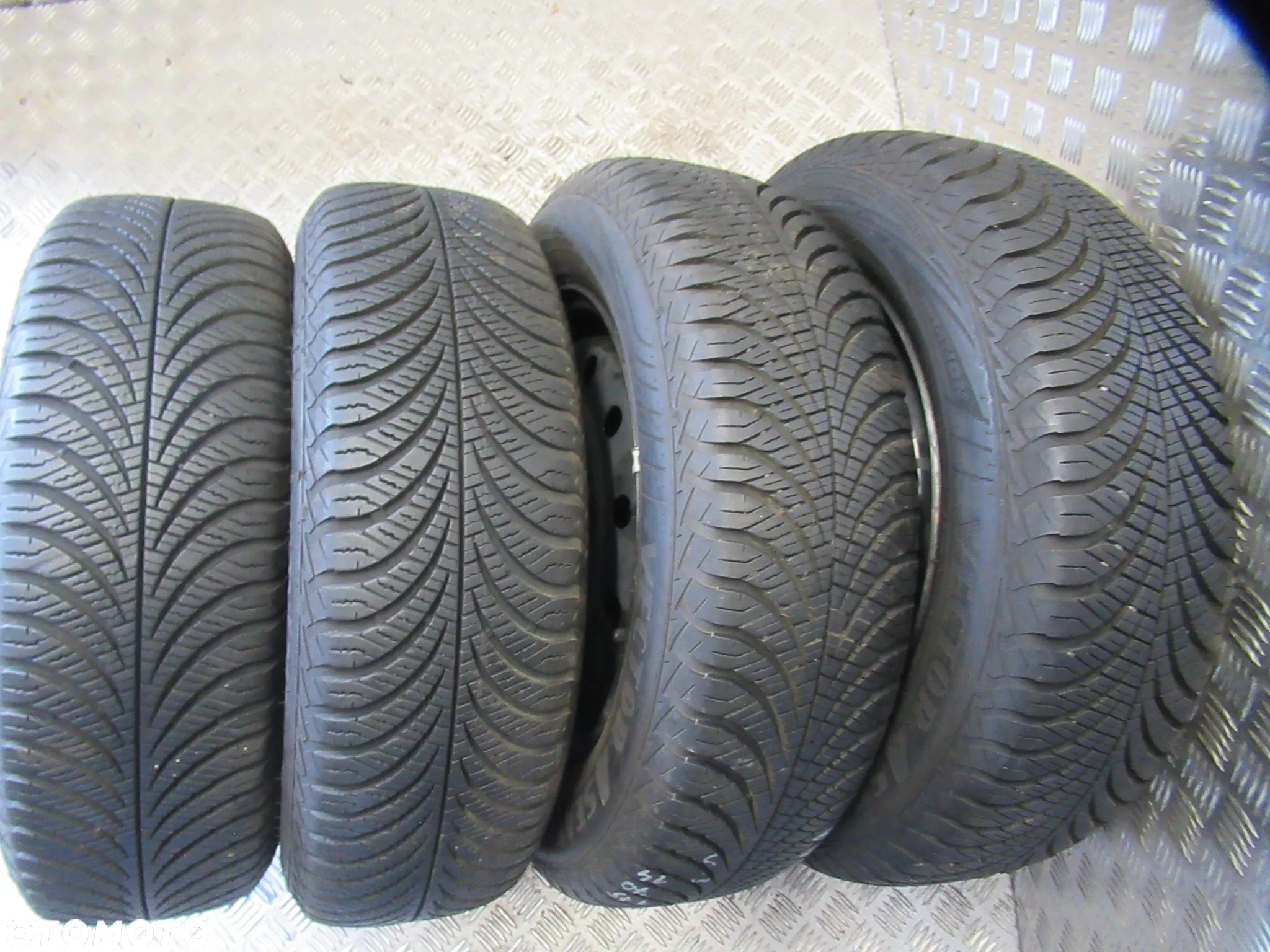 Koła Toyota Yaris Suzuki Ignis Baleno Swift 5Jx14 et45 4x100 - 4