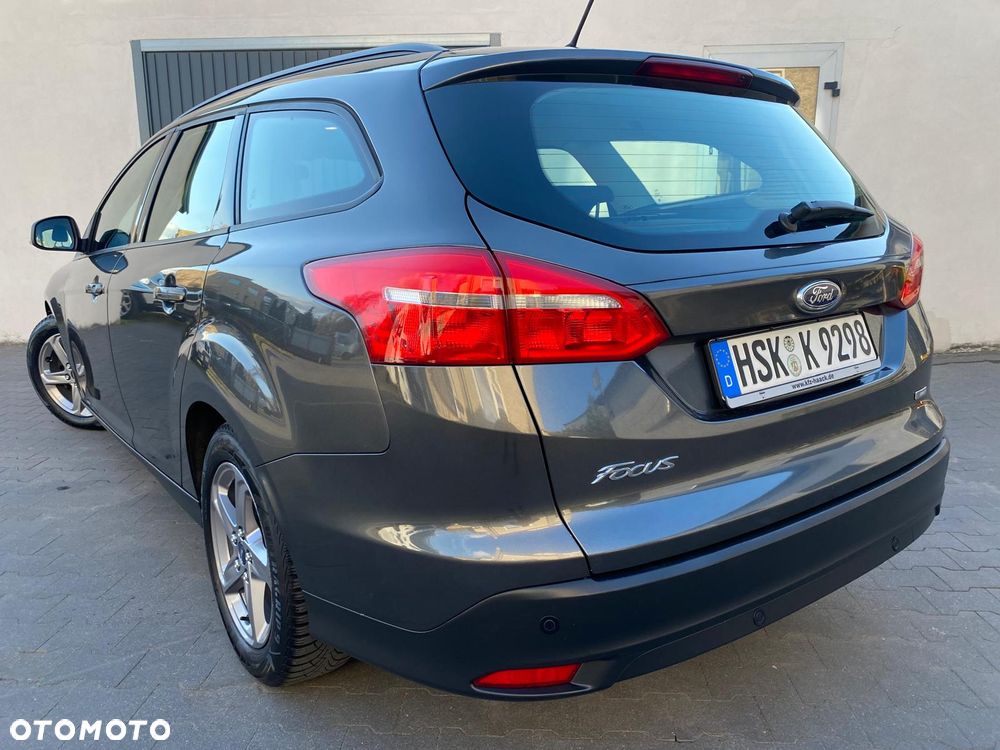 Ford Focus 1.0 EcoBoost Titanium - 5