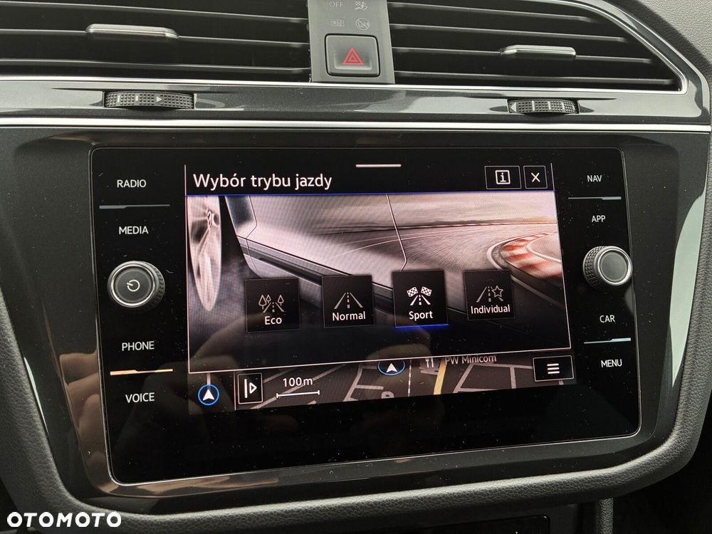Volkswagen Tiguan 2.0 TSI 4Mot R-Line DSG - 24