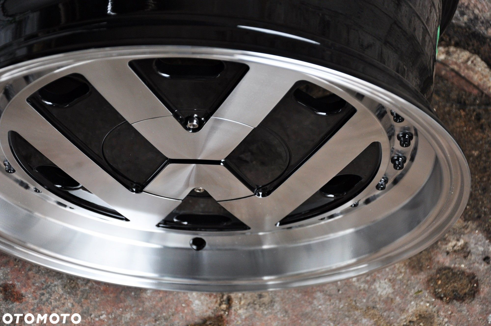 REW022 NOWE FELGI 16 7J ET20 5x112 VW PASSAT - 4