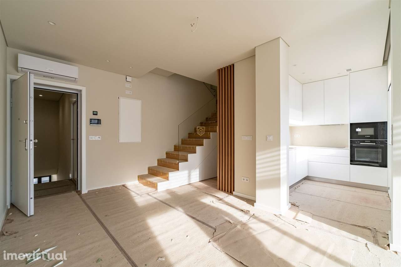 T3 duplex com terraços em Matosinhos – Excelente Localização e Potenci - Grande imagem: 2/28