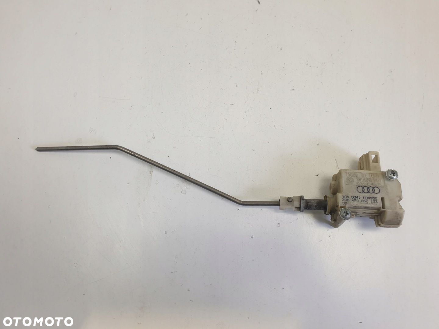 Audi A6 C6 SIŁOWNIK KLAPAKI WLEWU PALIWA 4F0862153 - 5