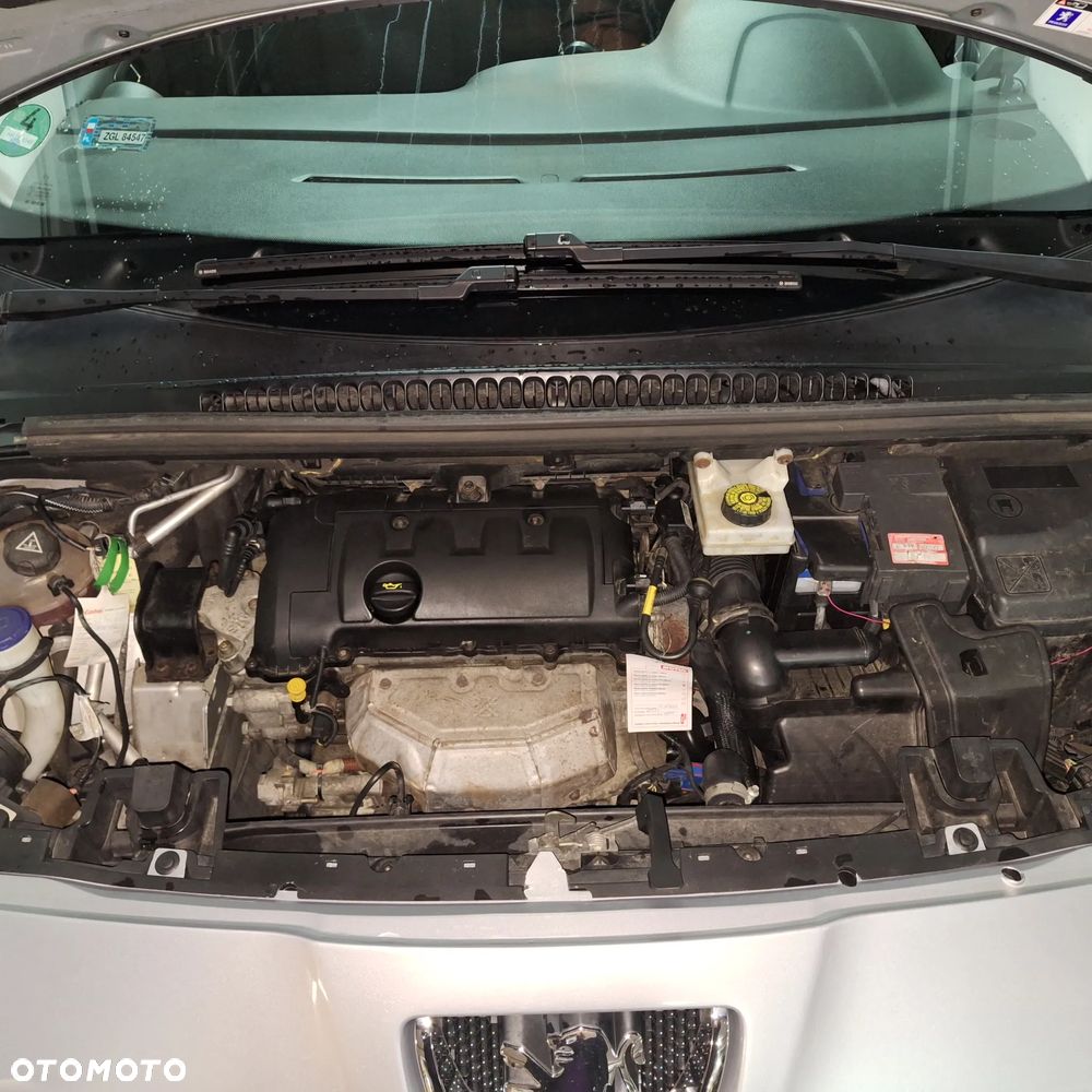 Peugeot 5008 1.6 Access 7os - 12