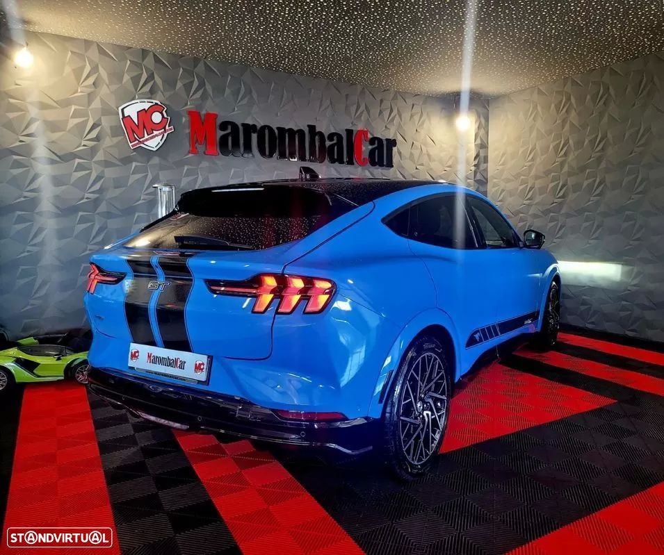 Ford Mustang Mach-E GT AWD - 2