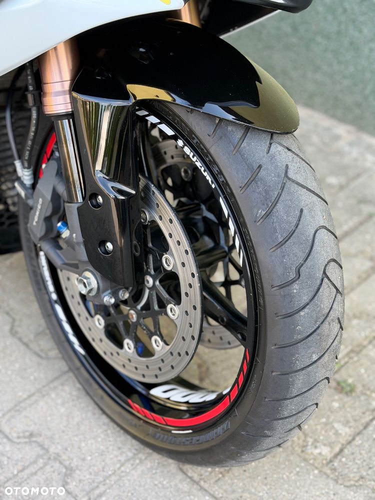 Suzuki GSX-R - 3