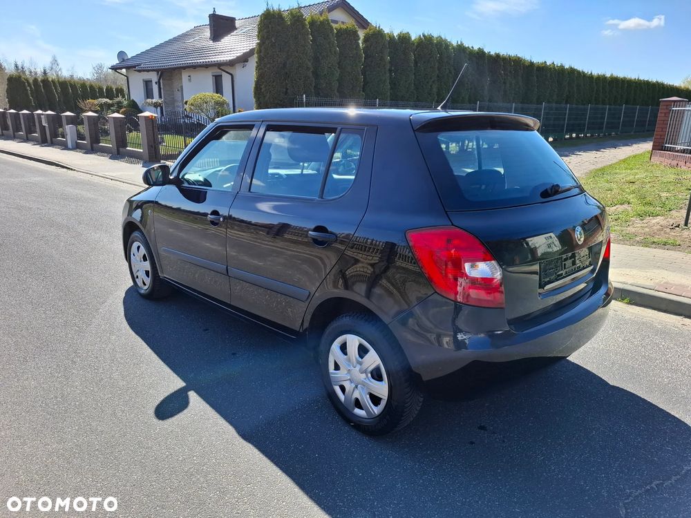 Skoda Fabia 1.2 HTP Active - 4