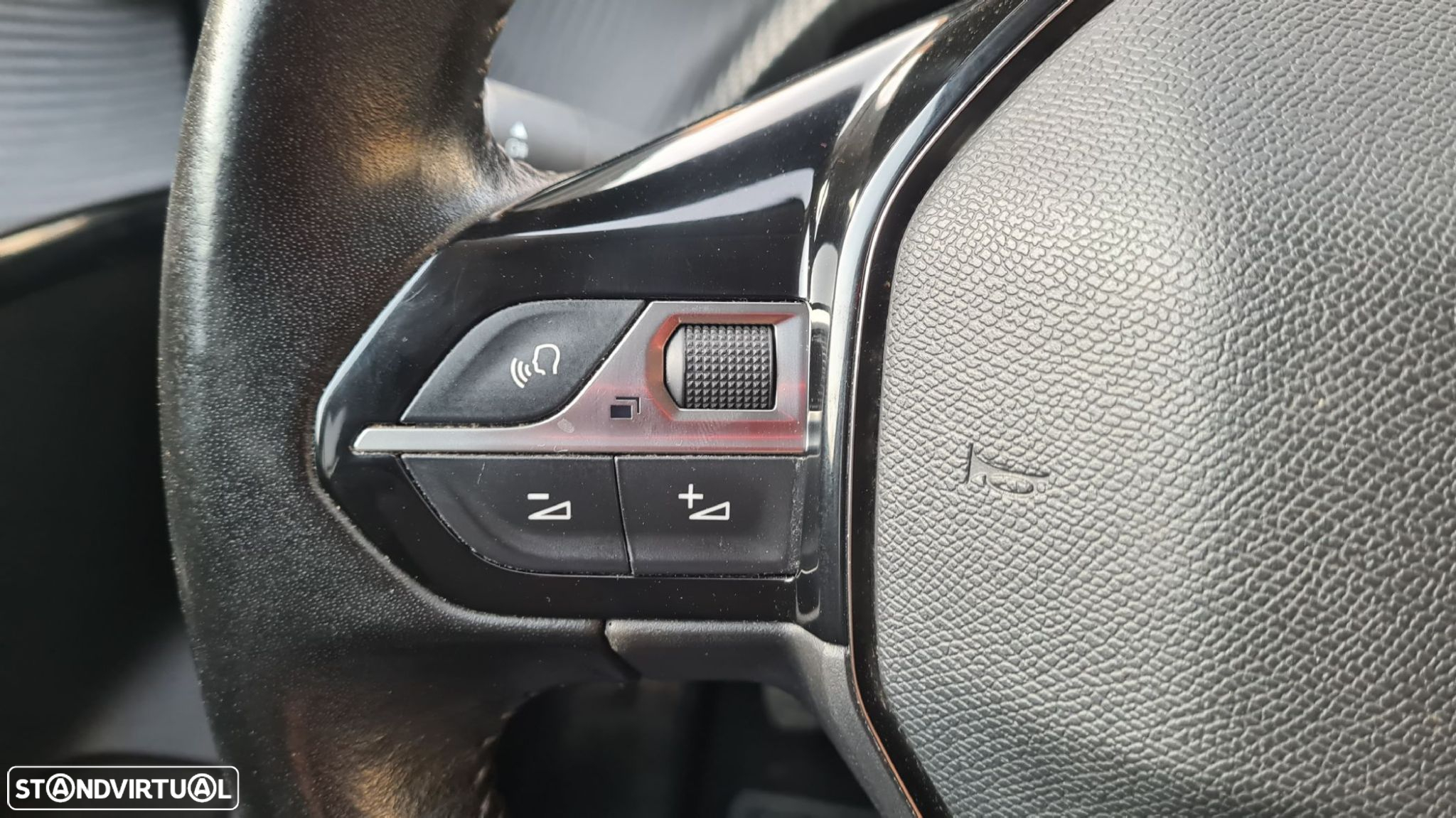 Peugeot 208 1.5 BlueHDi Allure - 15