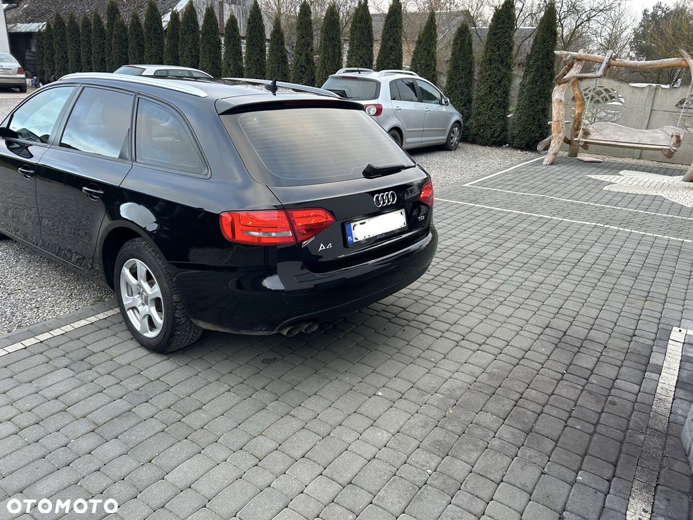 Audi A4 Avant 2.0 TDI DPF Ambition - 17