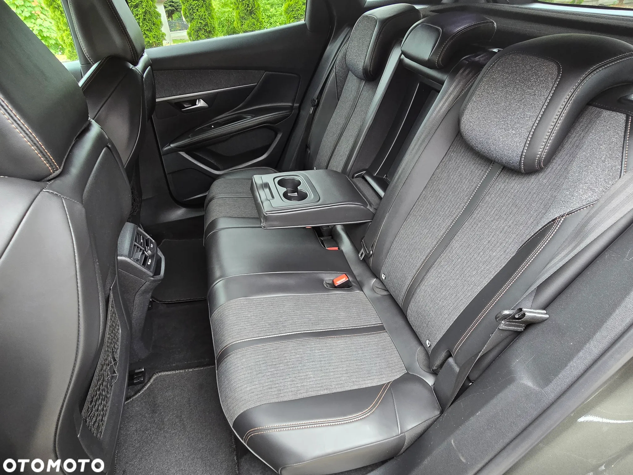 Peugeot 3008 1.5 BlueHDi GT S&S EAT8 - 23