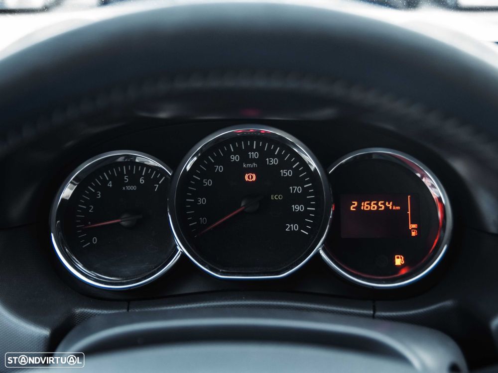 Dacia Duster 2015 photo 4