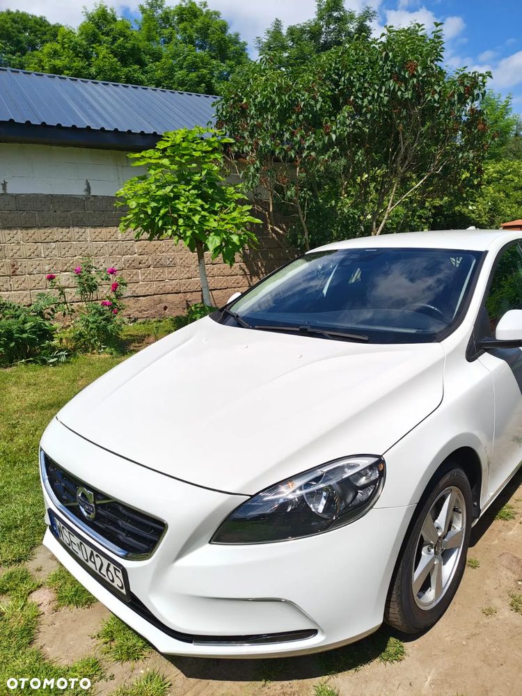 Volvo V40 D2 Momentum - 2