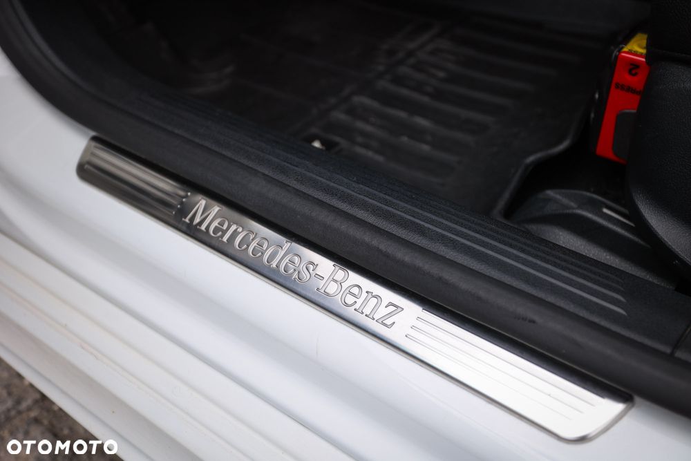 Mercedes-Benz Klasa A 250 AMG Line 7G-DCT - 36