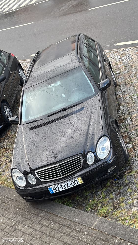Mercedes-Benz Classe E 270 — fotografia 10