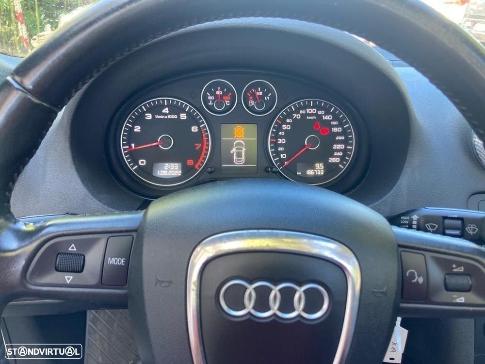 Audi A3 Cabrio 1.6 Attraction - 14