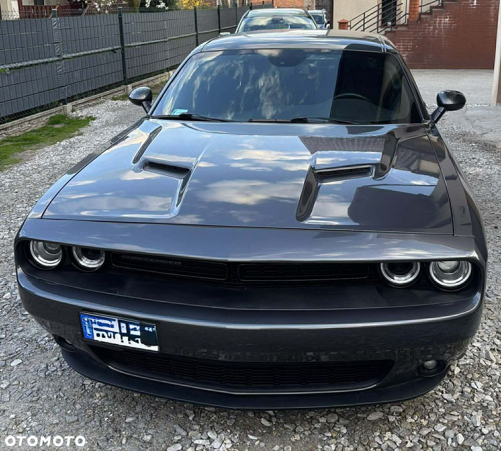 Dodge Challenger - 5