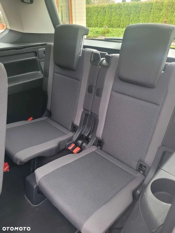 Volkswagen Touran 1.6 TDI SCR (BlueMotion Technology) DSG Comfortline - 9