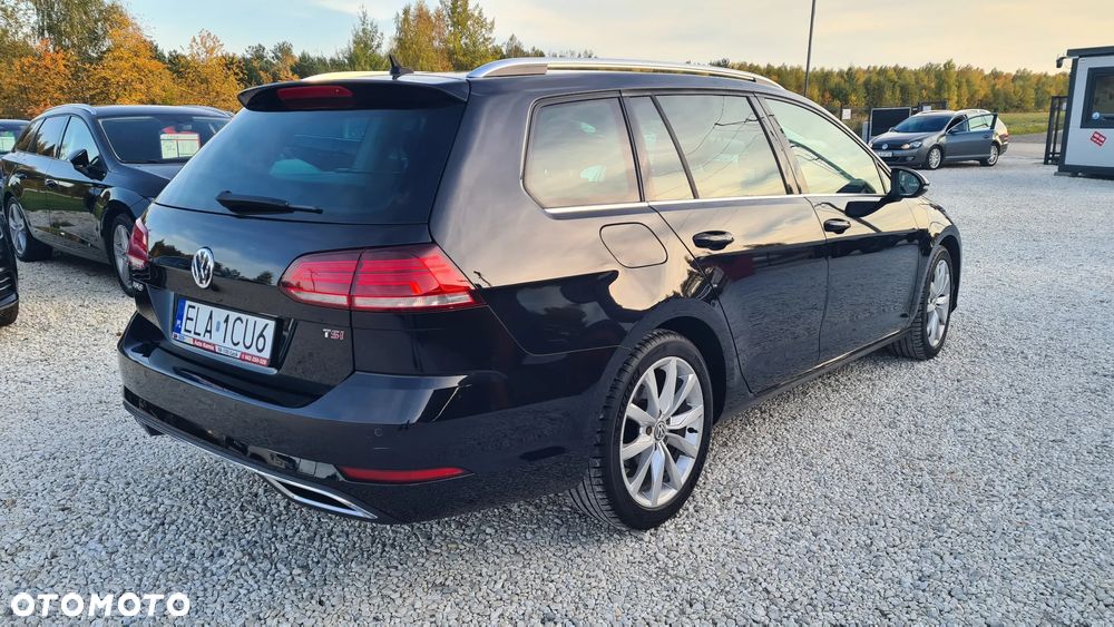Volkswagen Golf - 32
