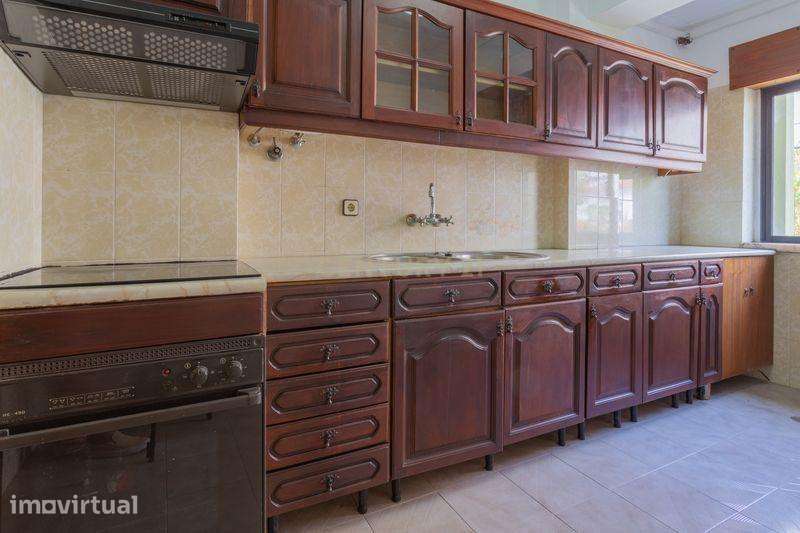 Apartamento 4 Assoalhadas, 2 WCs em Almada com vista e localização cen - Grande imagem: 3/37