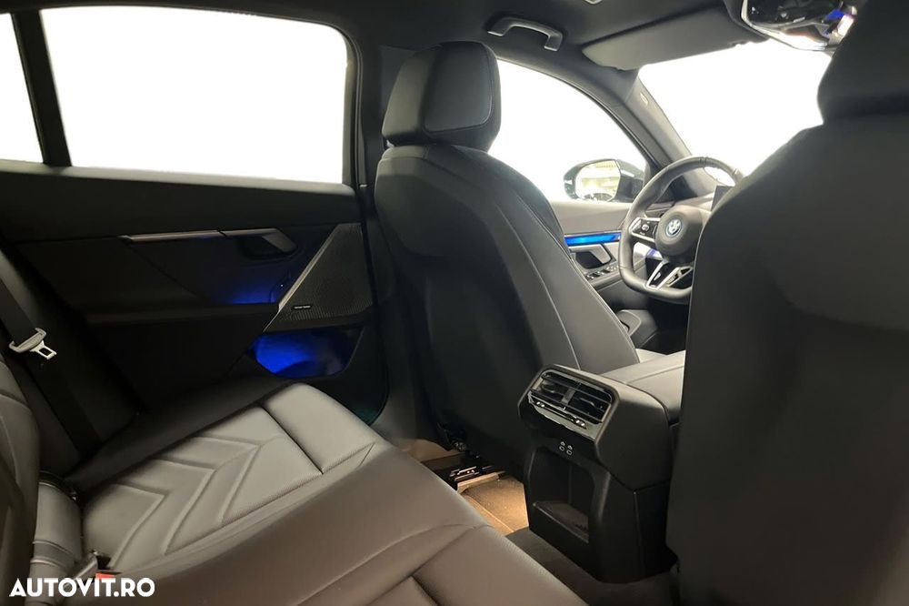BMW i5 eDrive40 - 16