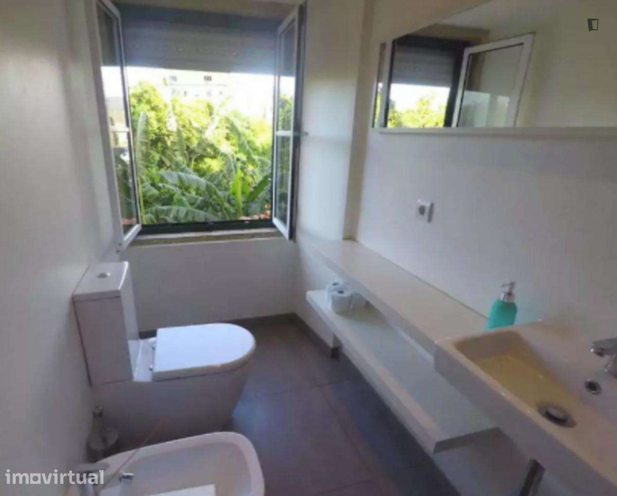 Apartamento com 1 quartos - localizado em Alcântara Lisbon - Grande imagem: 2/13