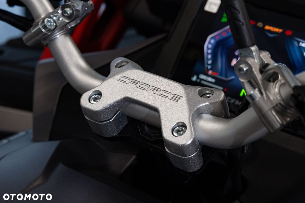 CFMoto CForce - 6