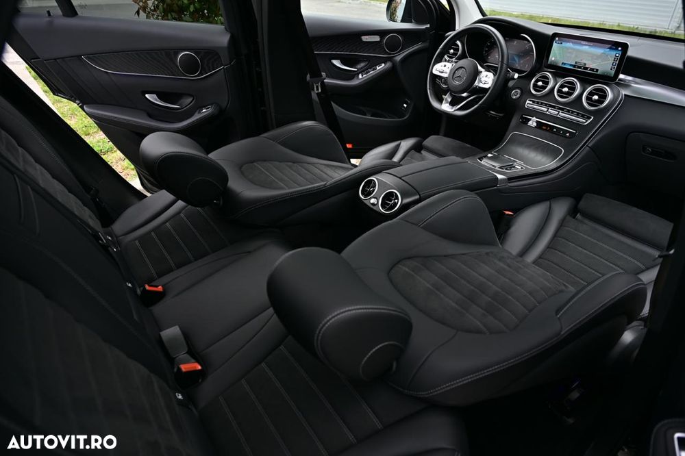 Mercedes-Benz GLC 300 d 4MATIC 9G-TRONIC AMG Line Plus - 31