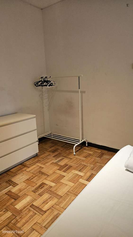 Apartamento com 3 quartos - localizado em Porto - Grande imagem: 4/23