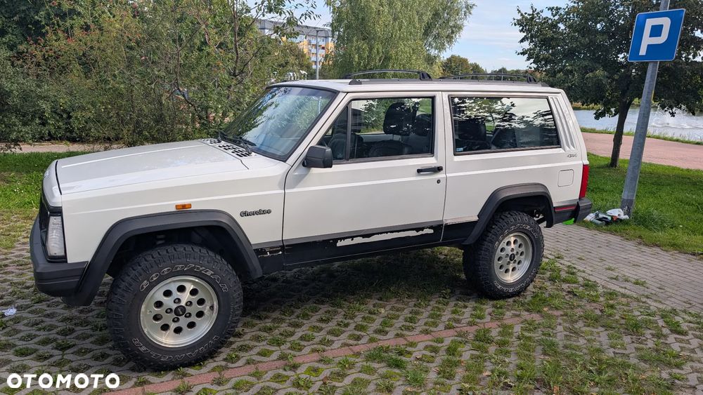 Jeep Cherokee - 5