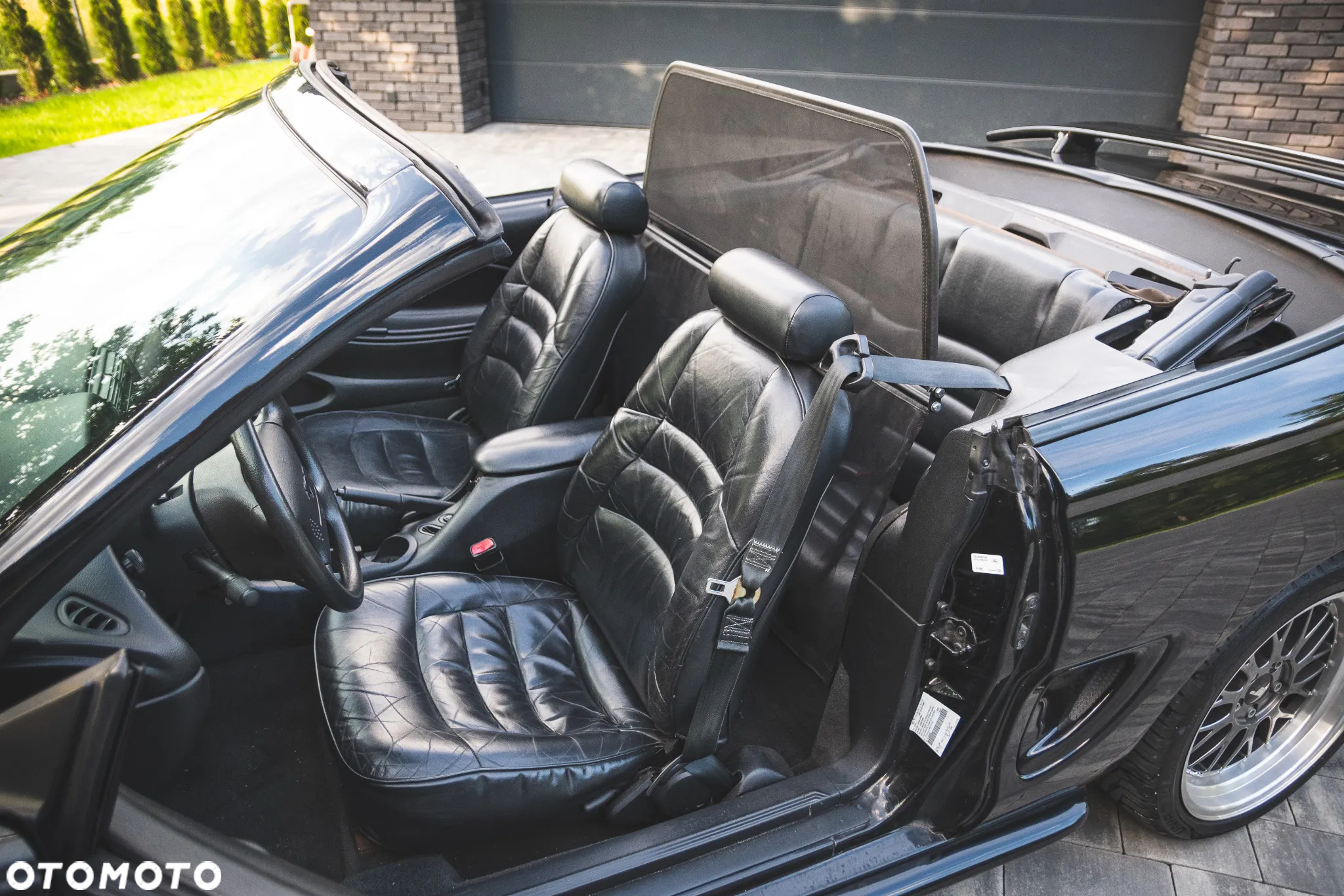 Ford Mustang - 21