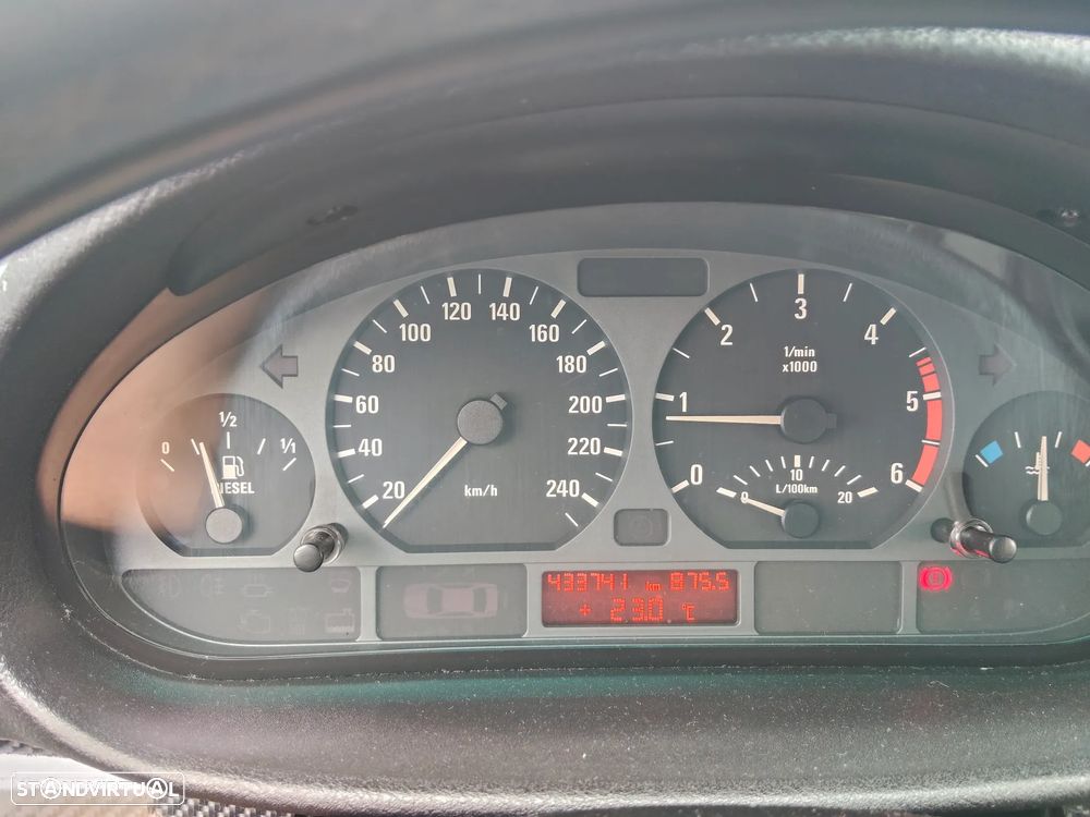 BMW 320 d Touring - 7