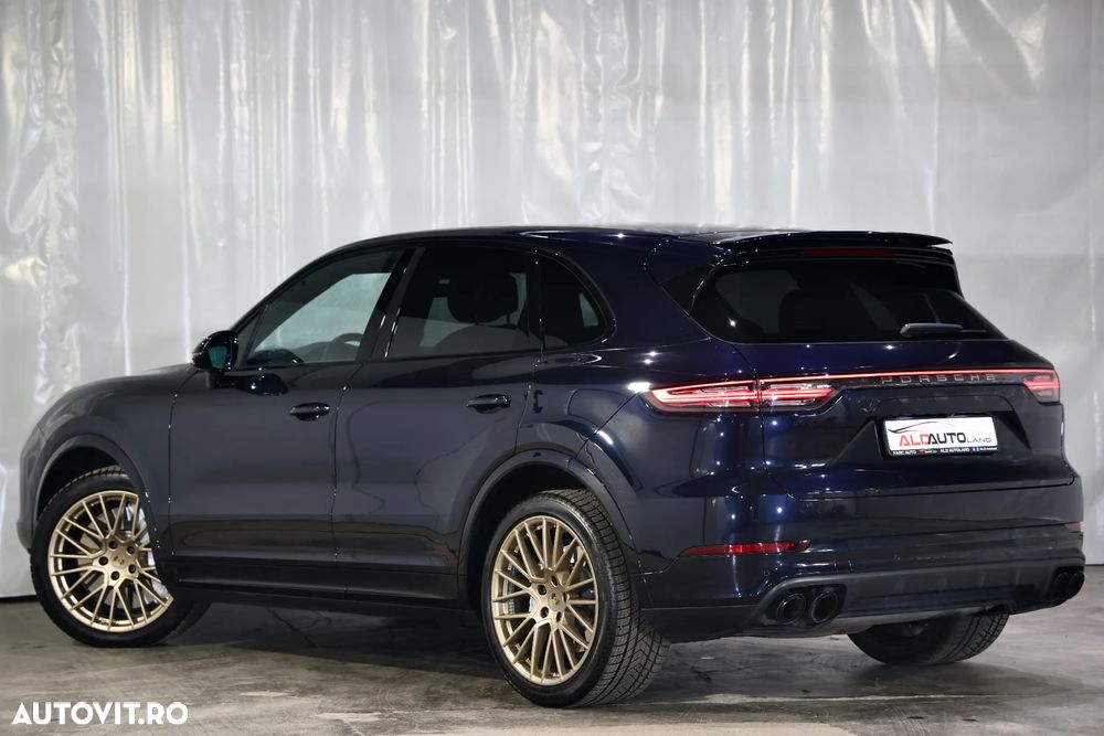 Porsche Cayenne Turbo Tiptronic S - 3