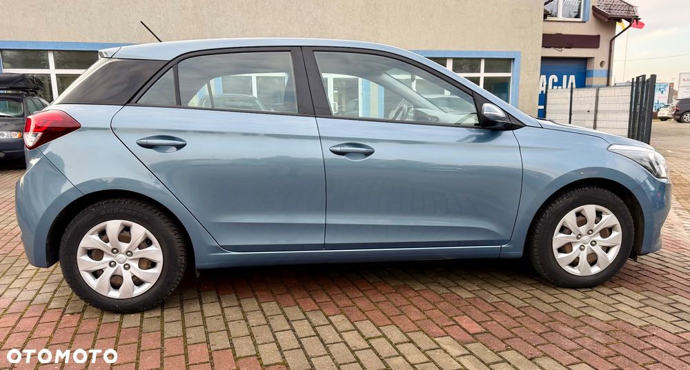Hyundai i20 blue 1.2 Classic - 5