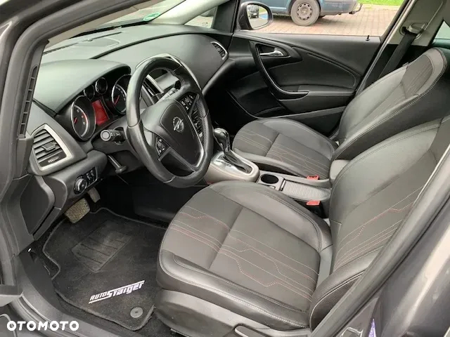 Opel Astra IV 1.4 T Cosmo - 8