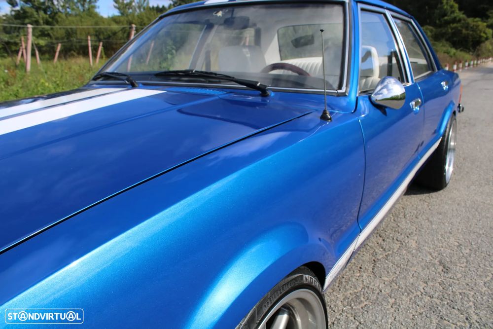Ford Cortina - 3