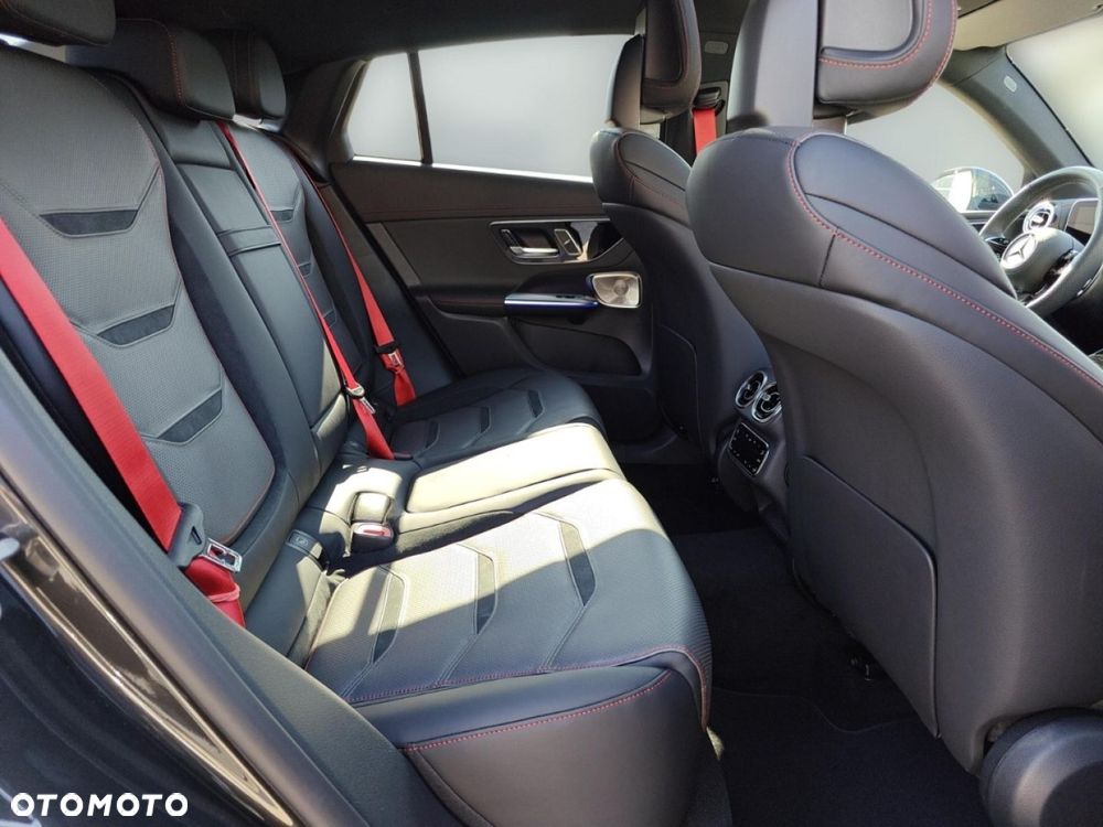 Mercedes-Benz GLC - 16