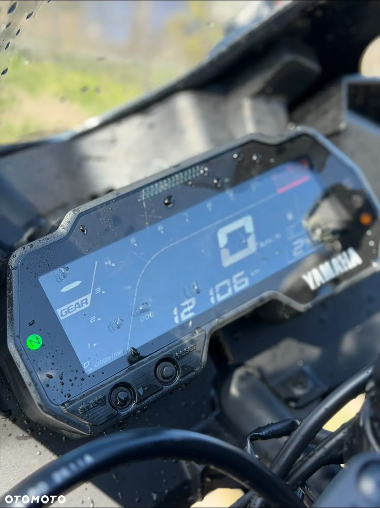 Yamaha YZF - 12