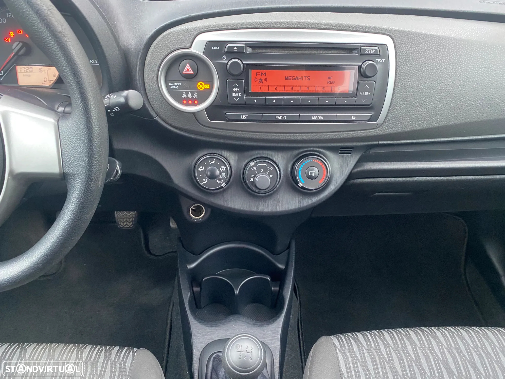 Toyota Yaris 1.4 D-4D - 13