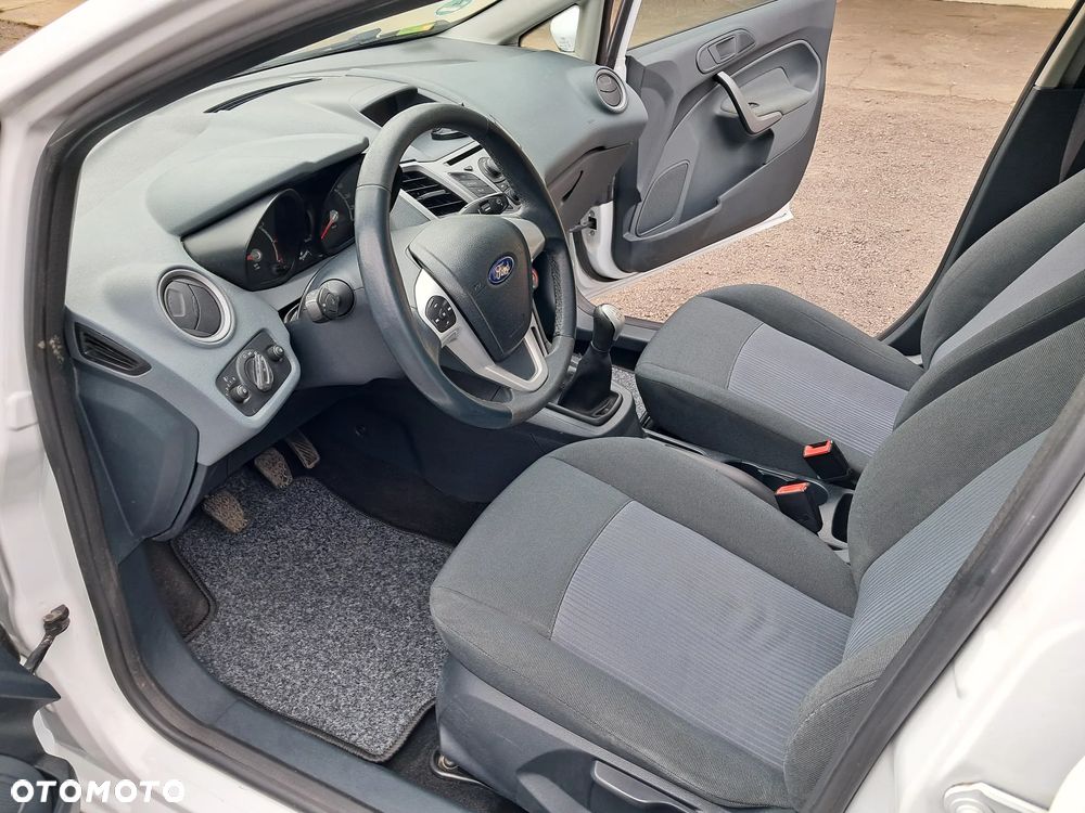 Ford Fiesta 1.25 Champions Edition - 10