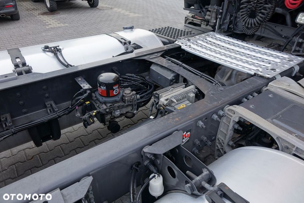 Renault GAMA T HIGH 480 DTI13 / EURO 6 / STANDARD / AUTOMAT / KLIMATYZACJA POSTOJOWA / 2 ZBIORNIKI PALIWA - 17