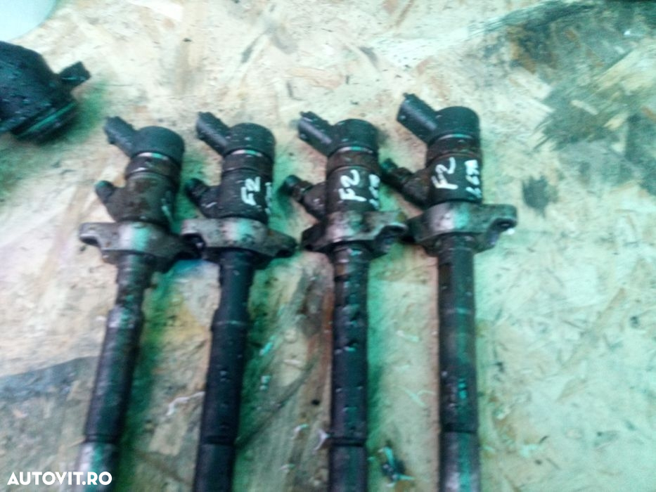 Injectoare Ford Focus 2 motor 1,6 tdci ,109 cp,sau 90 cp - 2