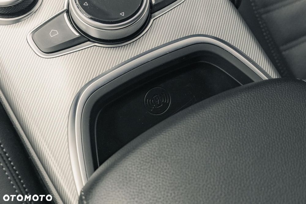 Alfa Romeo Giulia 2.0 Turbo Veloce Q4 - 28