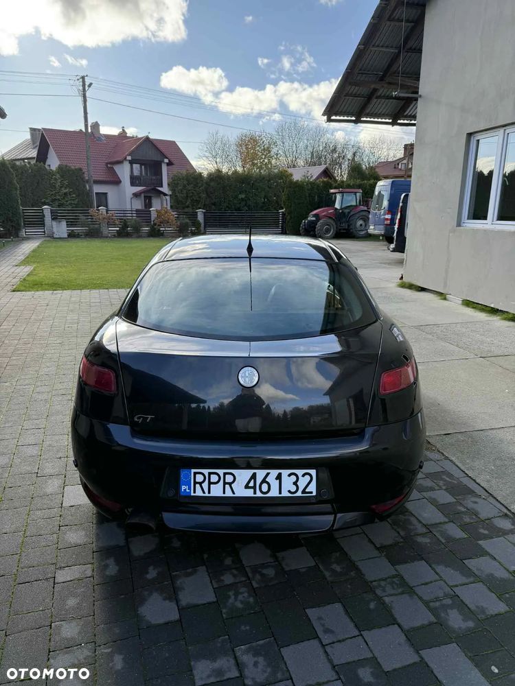 Alfa Romeo GT 1.9JTD 16V Black Line - 5