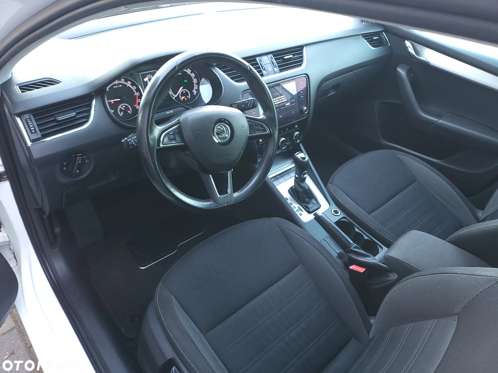 Skoda Octavia 1.6 TDI DSG Style - 17