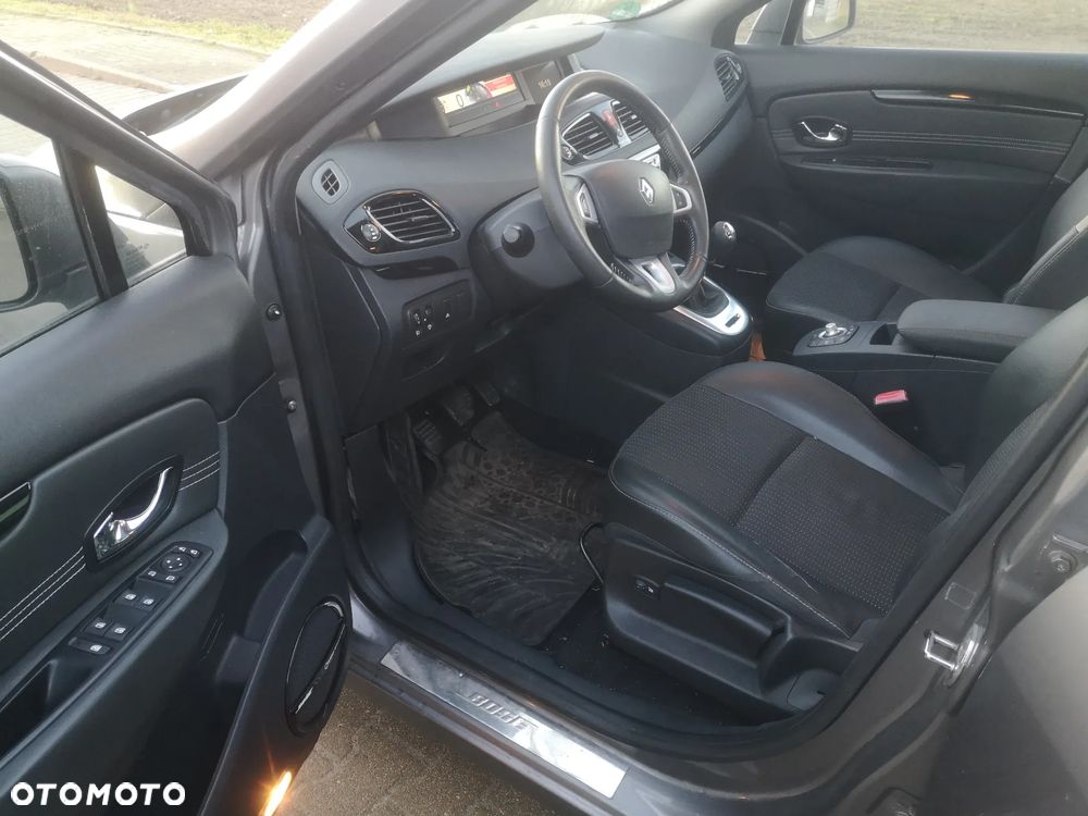 Renault Grand Scenic TCe 130 Bose Edition - 6