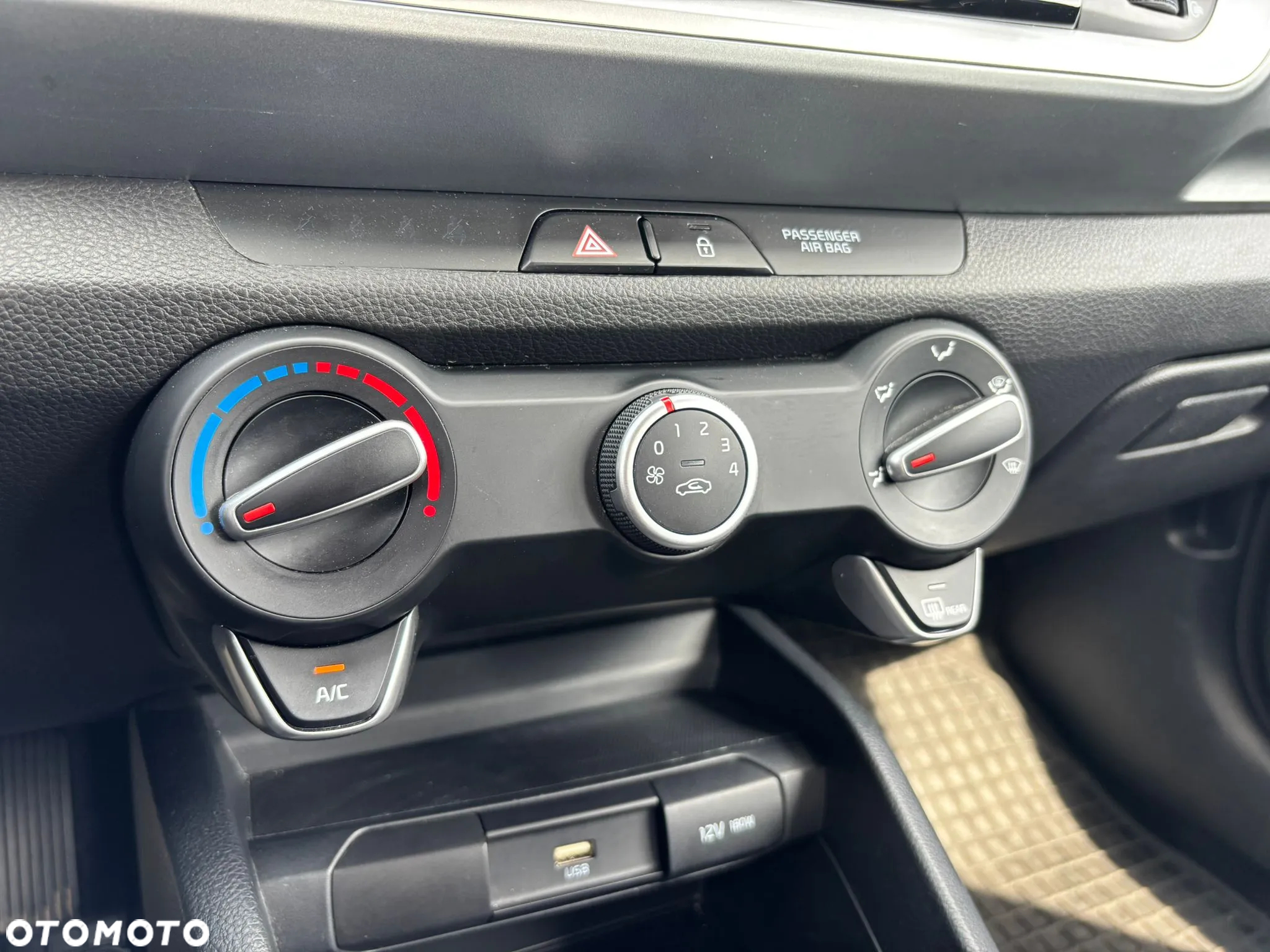 Kia Stonic 1.0 T-GDI M DCT - 21