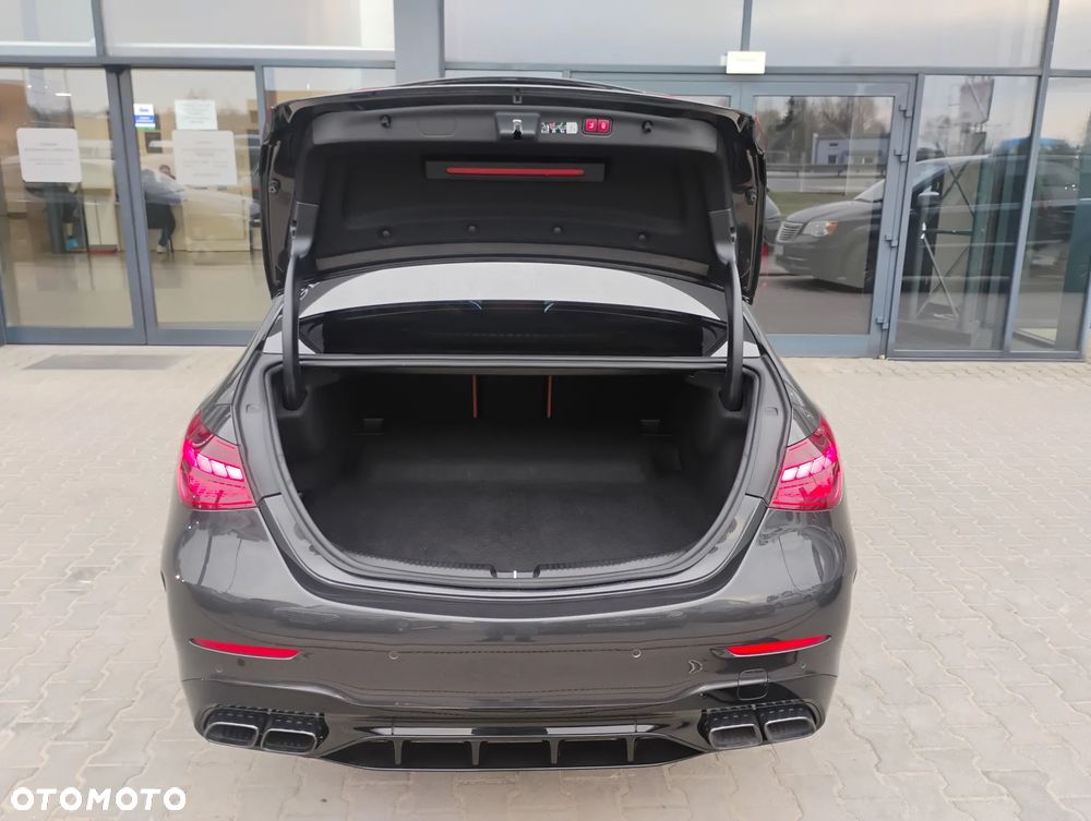 Mercedes-Benz Klasa C AMG 63 S E Performance PHEV 4-Matic - 21