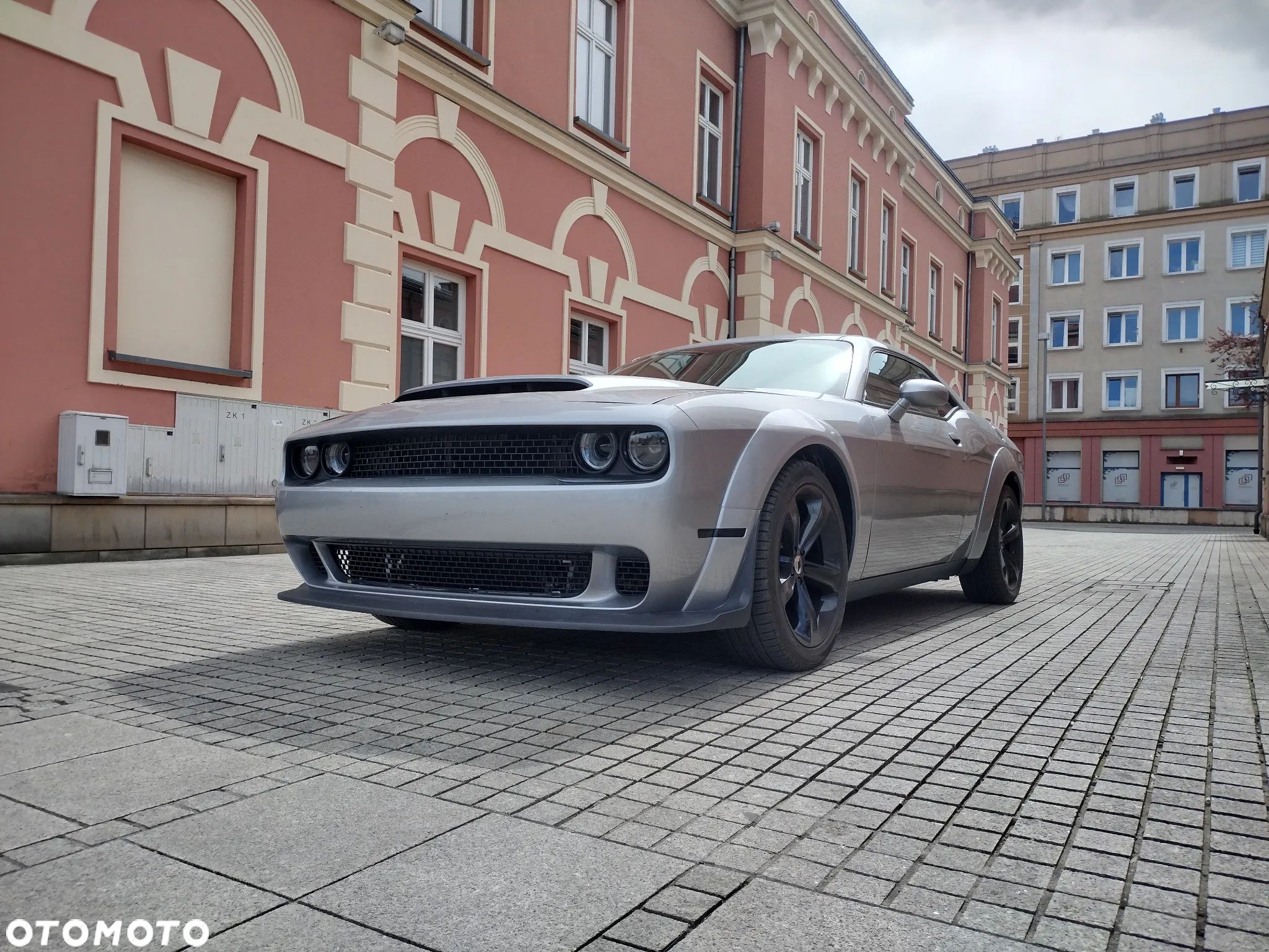 Dodge Challenger 5.7 R/T - 1