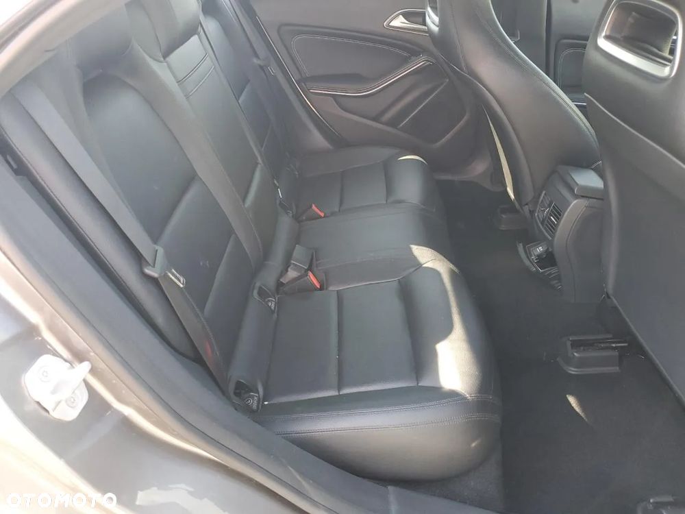 Mercedes-Benz CLA 250 4-Matic Sport - 9